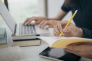 日本高中留学的一年学费