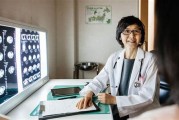 留学生回国治病