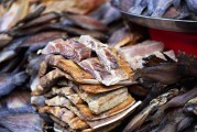 工业大学食堂的消费水平，是不是藏着惊喜的美食秘密？