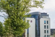 北京农学院是二本学校，农业工程类专业较好